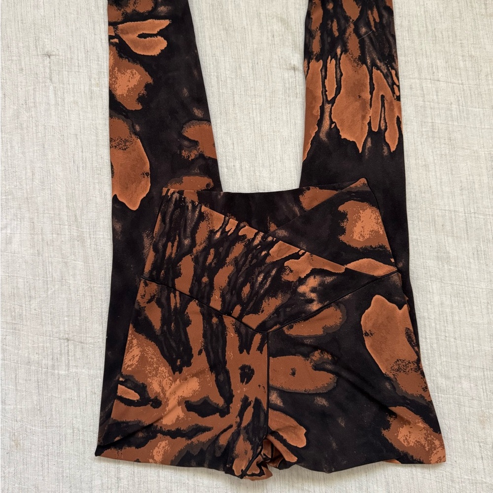 Aerie black spotted high waisted cross over leggings